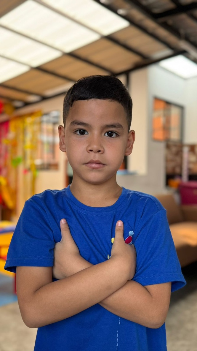 Strong and proud at Fundación Abrazando Historias.