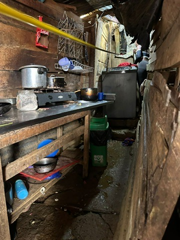 A family kitchen in the neighborhood.