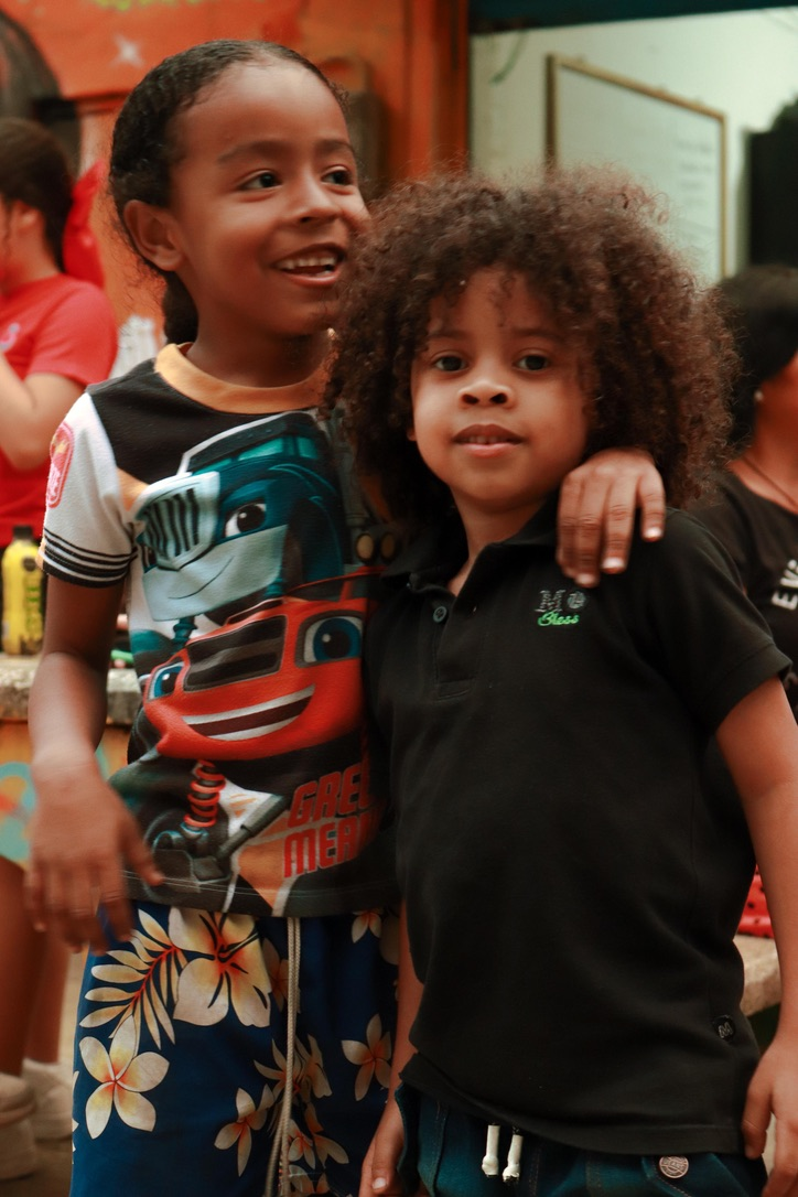 Two friends all smiles.